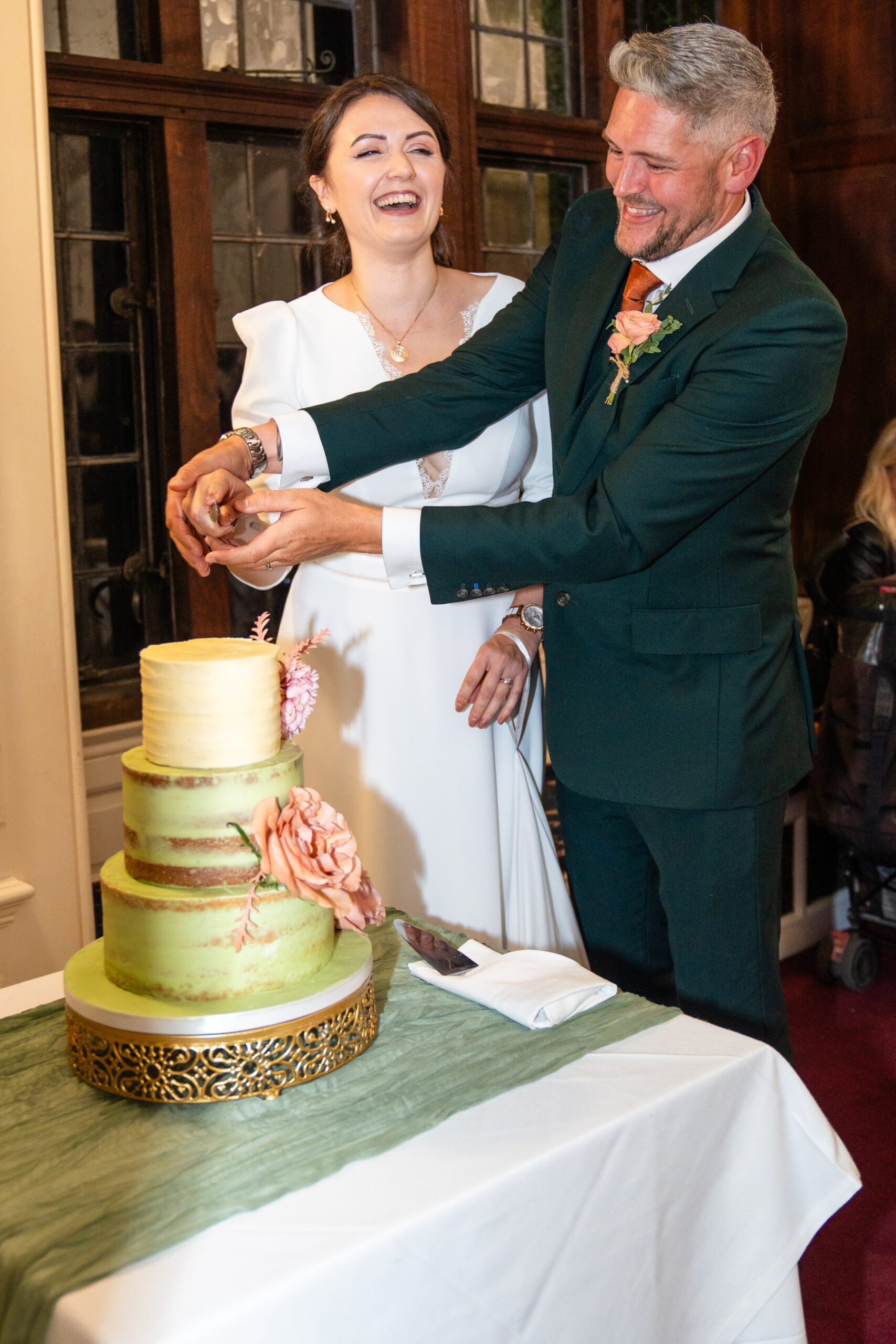 Cake cutting moment 